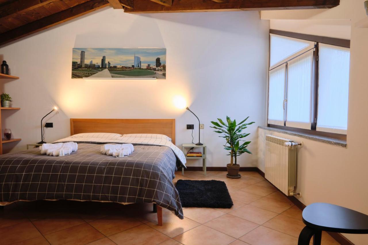 10' From Malpensa Casa Moderna, Netflix & Wi-Fi Lägenhet Casorate Sempione Exteriör bild